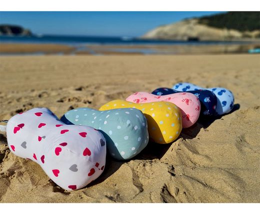 Cacahuete Beach: el cojín de playa original fabricado en Menorca que ha conquistado a media España