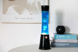 Lámpara de Lava 40 cm Base Negra Liq Azul y Cera Blanca I Total Regalo