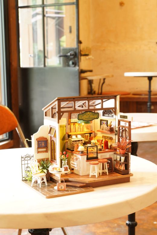 Puzzle 3D Miniatura No.17 Café Robotime Cafetería Nº17 para Montar