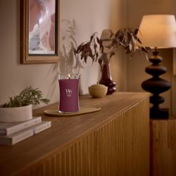 Vela Grande Hourglass Cereza Negra con mecha de madera WoodWick