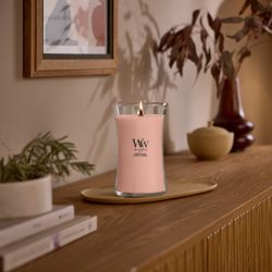 Vela Grande Hourglass Néctar de Manuka con mecha de madera WoodWick