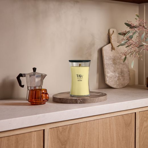 Vela Grande Hourglass Yuzu y Vetiver con mecha de madera WoodWick