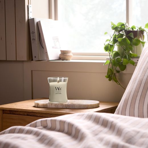 Vela Mediana Hourglass Crema de Pachulí con mecha de madera WoodWick