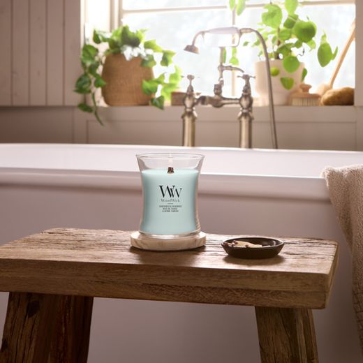 Vela Mediana Hourglass Madera de Salvia y Hierba Marina con mecha de madera WoodWick