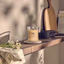 Vela Mediana Hourglass Mandarina y Cidra con mecha de madera WoodWick