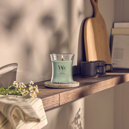 Vela Mediana Hourglass Matcha Cítrico con mecha de madera WoodWick