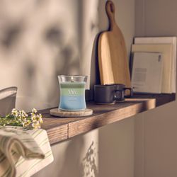 Vela Trilogy Mediana Bosques Verdes con mecha de madera WoodWick