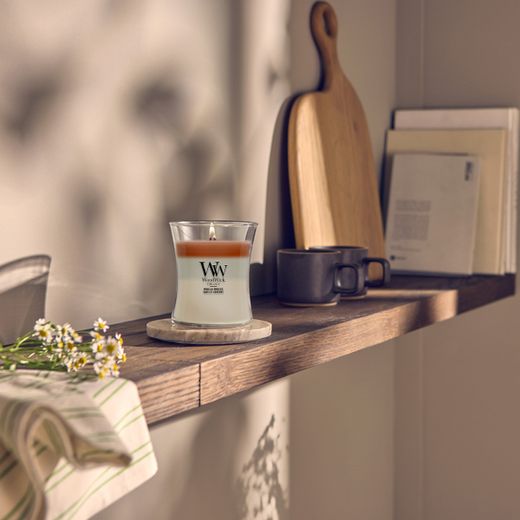 Vela Trilogy Mediana Brasas de Vainilla con mecha de madera WoodWick